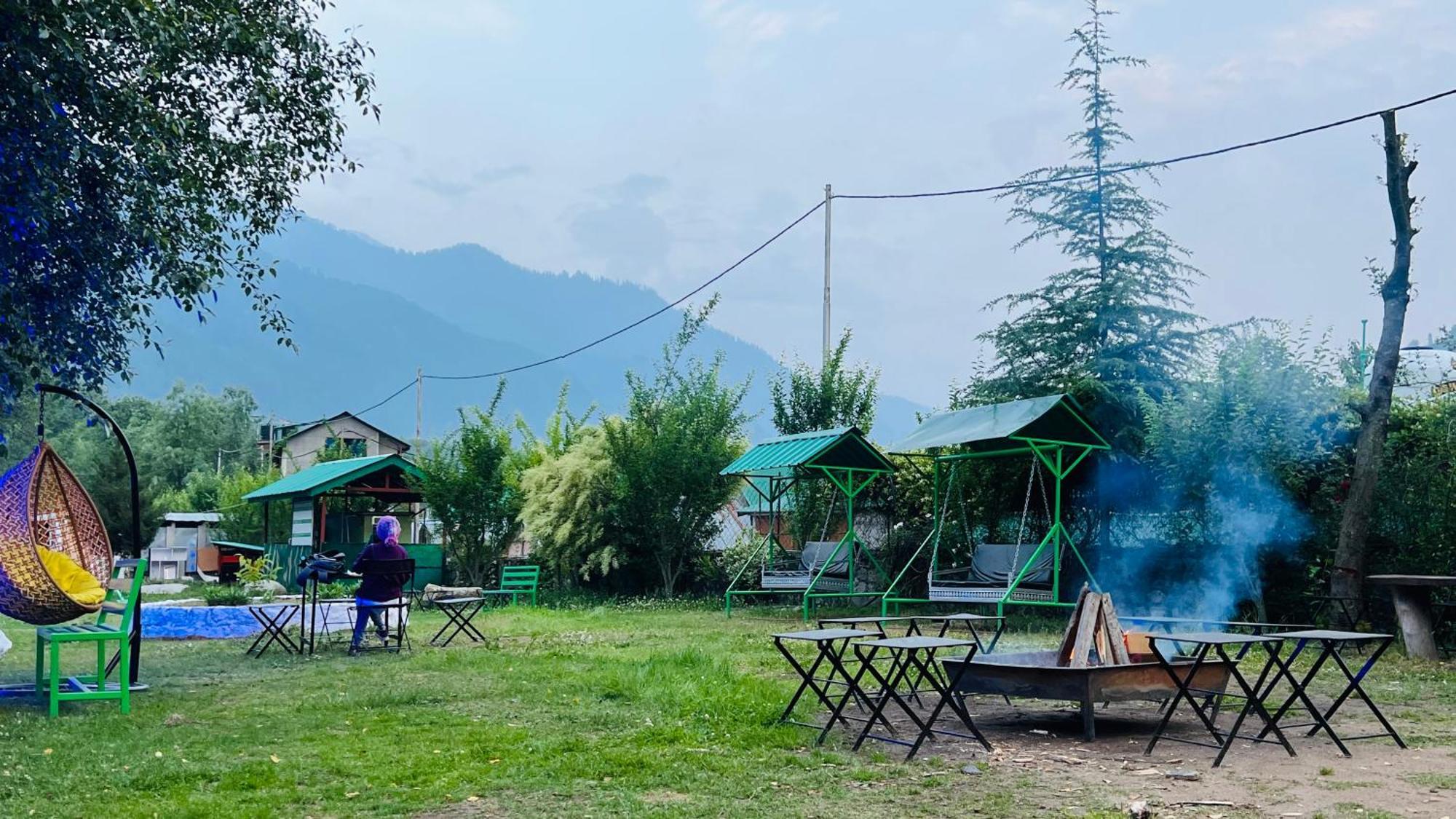 Himalayan Hill Queen Resort, Manali M98160-43400 Eksteriør bilde
