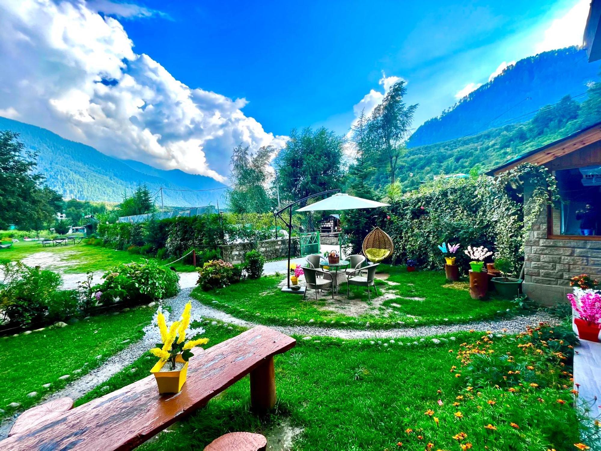 Himalayan Hill Queen Resort, Manali M98160-43400 Eksteriør bilde