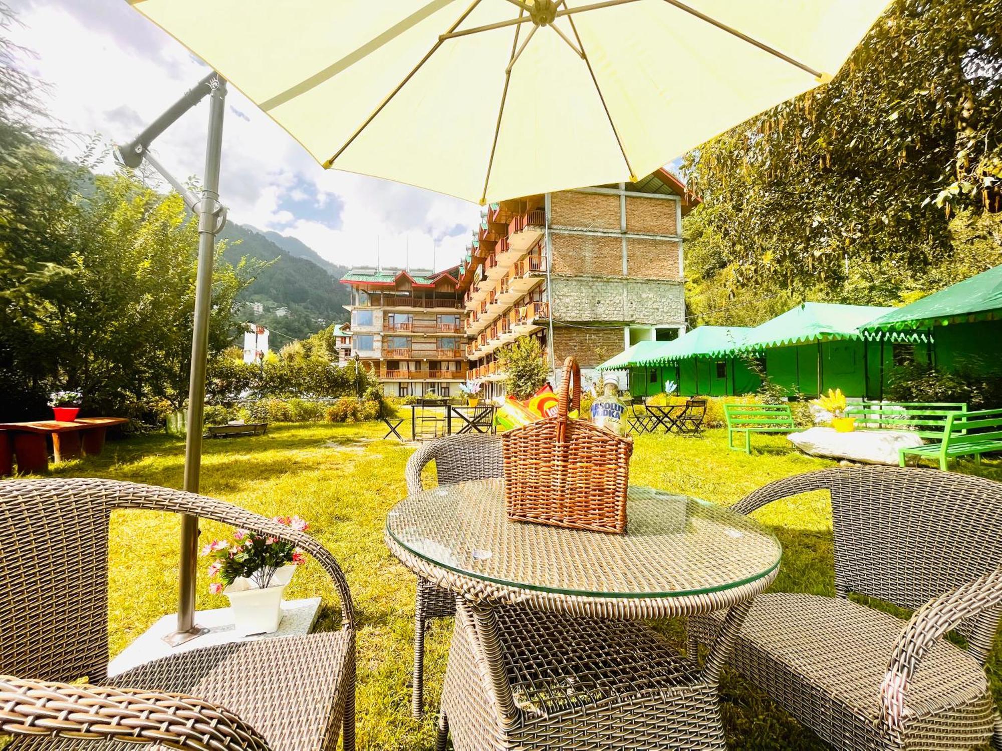 Himalayan Hill Queen Resort, Manali M98160-43400 Eksteriør bilde